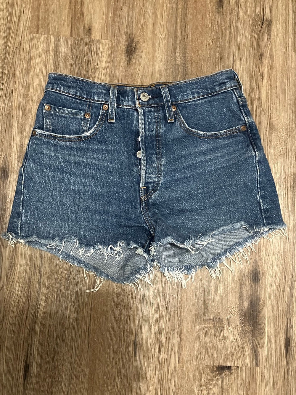 Levi’s 501 Cutoff Shorts size 26 Medium Wash